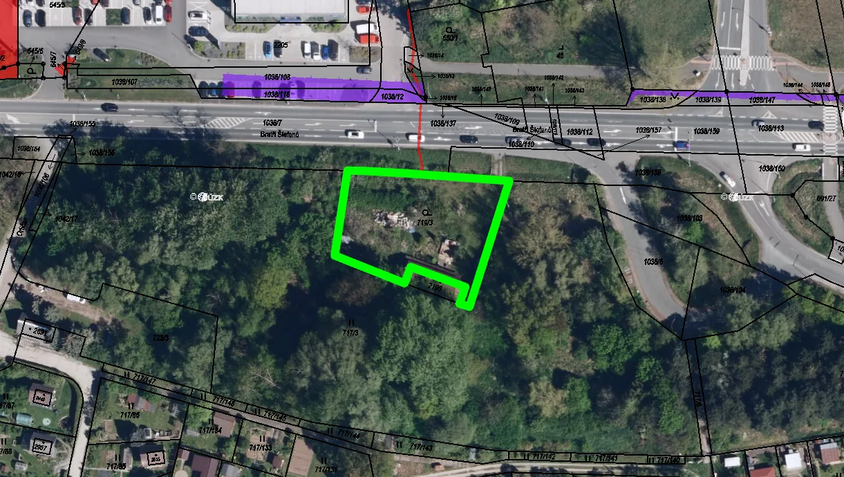 Věcná břemena v katastrální mapě, parcela 719/3 Hradec Králové