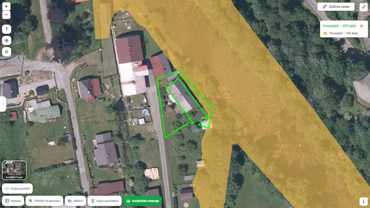 Parcela je v povoďnové oblasti Q100 (mapa Pozemkov)