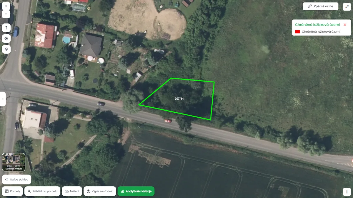 Parcela je poblíž chráněného ložiskového území (mapa Pozemkov)