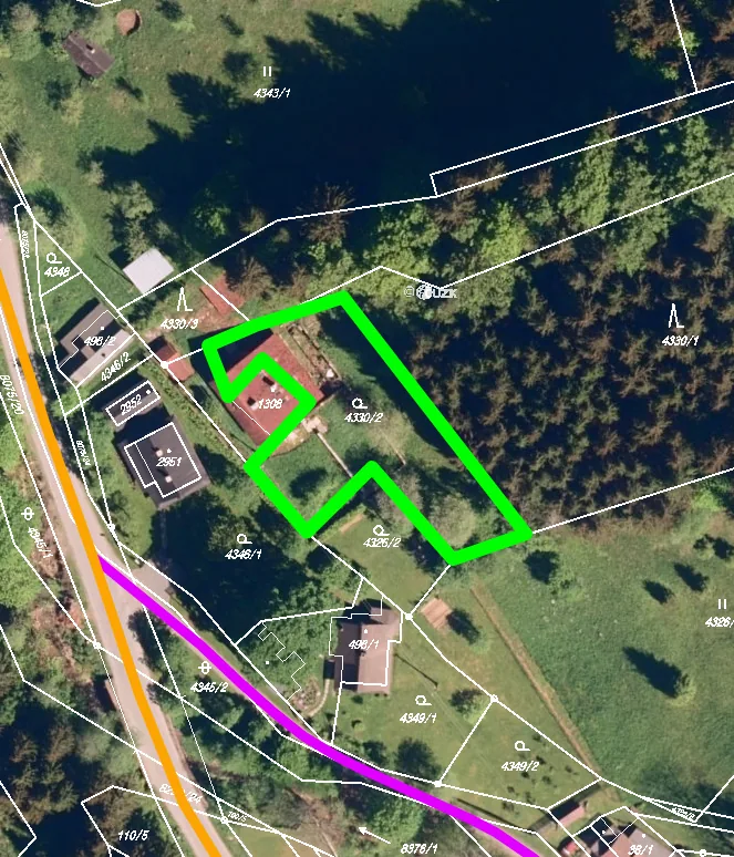 Příjezdová cesta, parcela 4330/2 Velké Karlovice