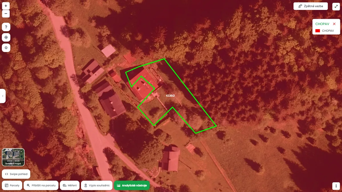 Parcela leží v ochrané oblasti přirozené akumulace vod (mapa Pozemkov)